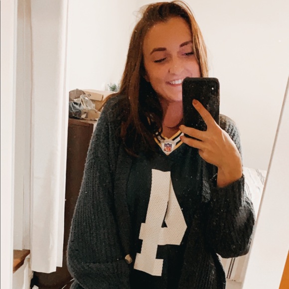 Meet your Posher, Taylor - Picture 1 of 1